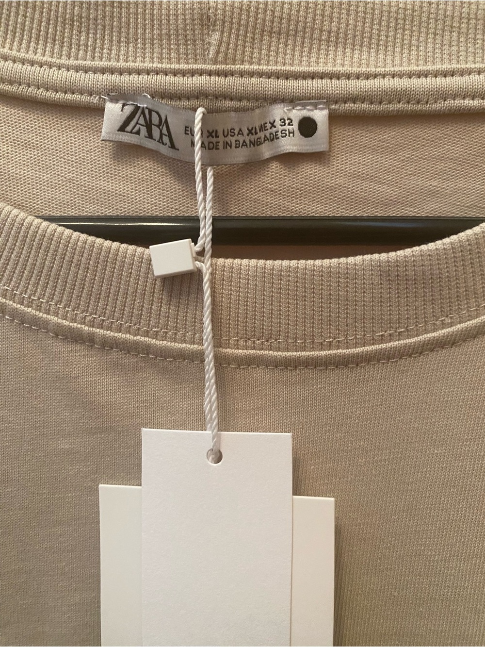 Zara - NEW - Relaxed Fit Soft T-Shirt in the "Oyster-white" shade - Picture 4 of 7